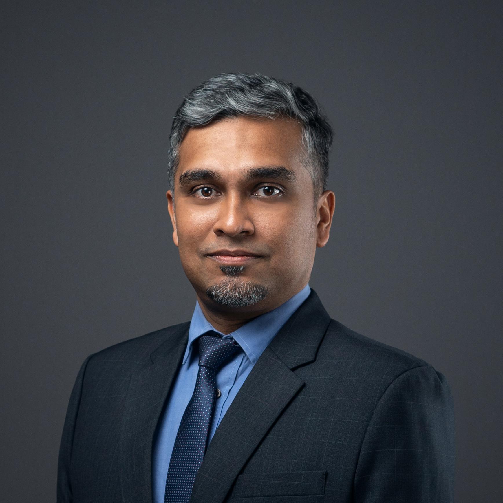 Dr Naveendran